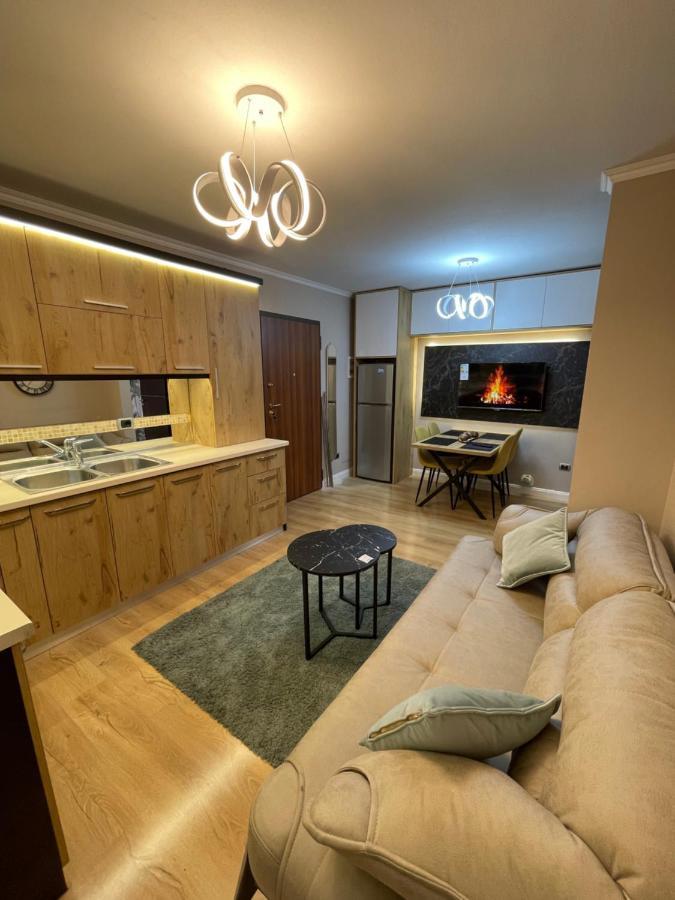 Superior 2Br Apartment ติรานา ภายนอก รูปภาพ