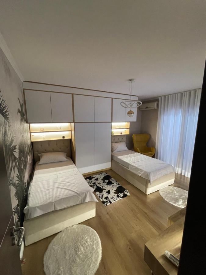 Superior 2Br Apartment ติรานา ภายนอก รูปภาพ